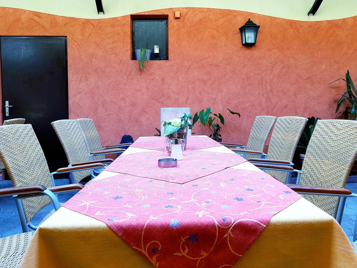 Gasthof Janits Burgau Exterior photo